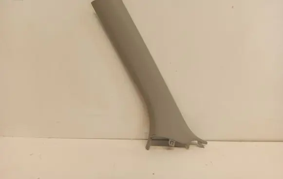 Suzuki Swift II Wiper trim 76121-52R0