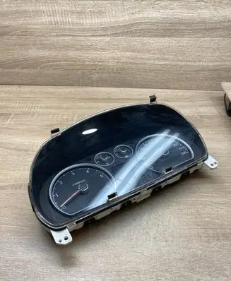 Hyundai i30 Speedometer (instrument cluster) 940332R205 11001765611U