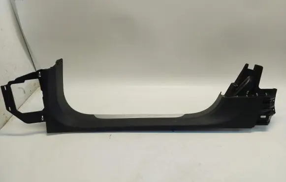 Porsche Taycan 9J1 Rear sill trim cover 9ja867270af