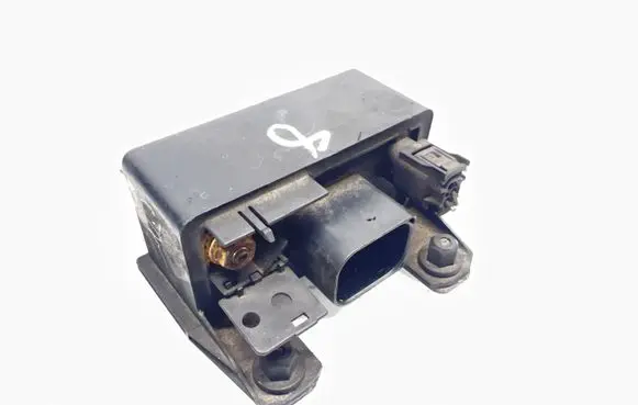 Mercedes-Benz C W203 Glow plug pre-heat relay 0005453516