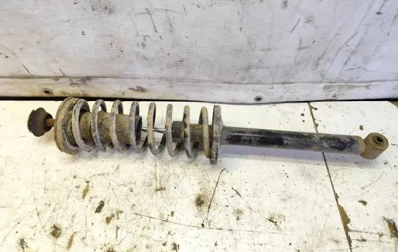 Volkswagen Golf III Rear shock absorber with coil spring 