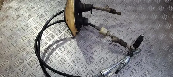 Gear shift cable linkage