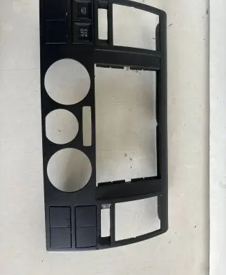Volkswagen Transporter - Caravelle T5 Radio/GPS head unit trim 7H0857237
