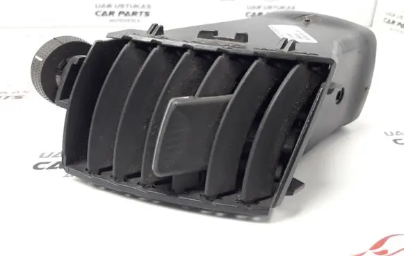 Opel Zafira B Dashboard side air vent grill/cover trim 13145031 1000509