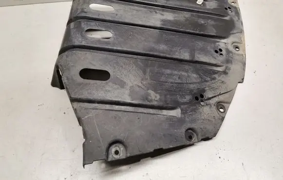 BMW iX Rear bumper underbody cover/under tray 7932078