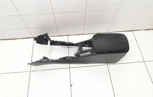 Toyota RAV 4 (XA30) Center console 5881142030 5880542010