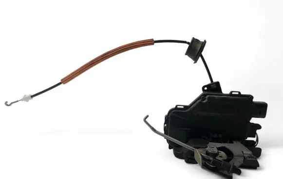 Audi A4 S4 B7 8E 8H Rear door lock 8E0839016C