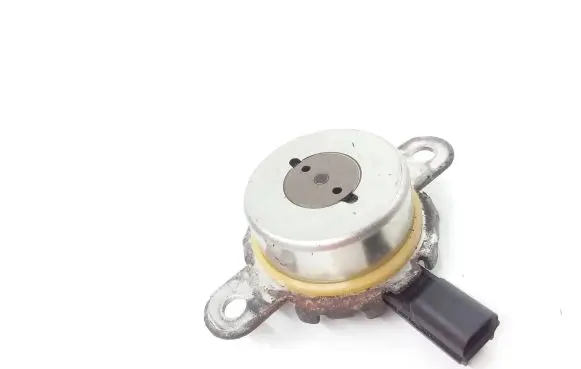 Subaru Impreza IV Oil pressure sensor 15307093503