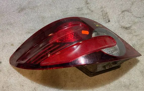 Mercedes-Benz R W251 Rear/tail lights a2518200364 2518200364