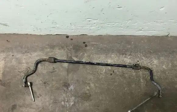 Peugeot 208 Front anti-roll bar/sway bar