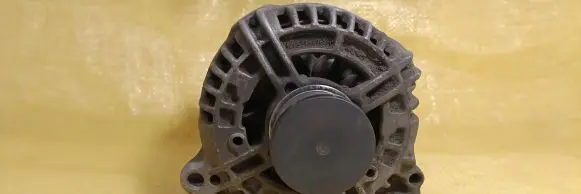 Skoda Yeti (5L) Generator/alternator 03F903023D 0124525201