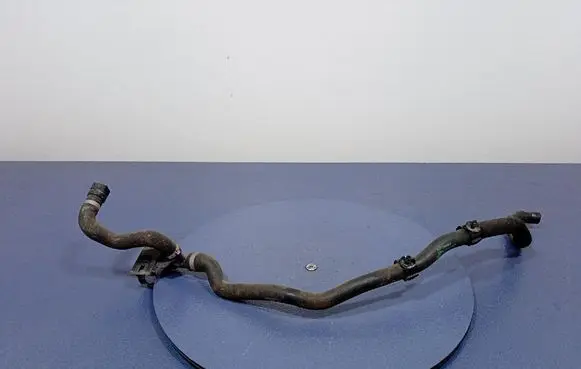 Engine coolant pipe/hose