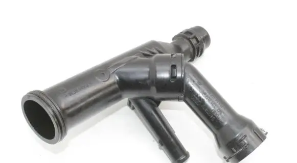 Audi A6 S6 C7 4G Engine coolant pipe/hose 04L121026R