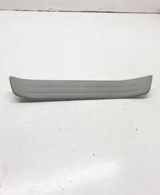 Lexus RX 330 - 350 - 400H Rear sill trim cover 6791648050