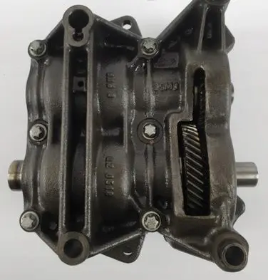 Mercedes-Benz C W203 Oil pump 