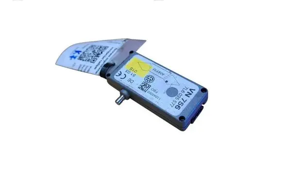 Volkswagen Touareg I Antenna control unit 12040000