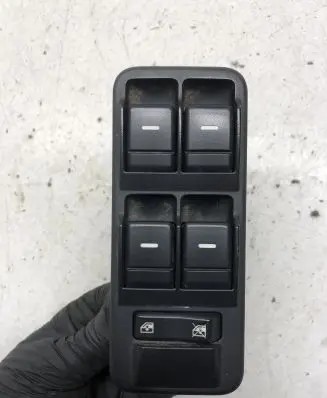 Land Rover Discovery 3 - LR3 Electric window control switch YUD500950PVJ