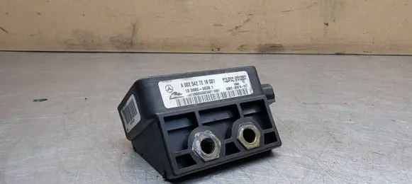 Mercedes-Benz C W203 ESP acceleration yaw rate sensor A0025427218 10098000381 AQRS00075227