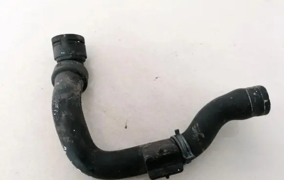 Volkswagen PASSAT B5.5 Engine coolant pipe/hose 8D0121101AD