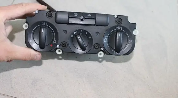 Volkswagen PASSAT B6 Climate control unit 3C0