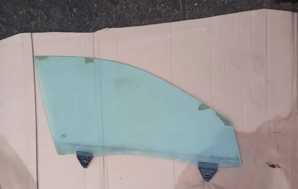 Seat Exeo (3R) Front door window glass four-door 43R001025