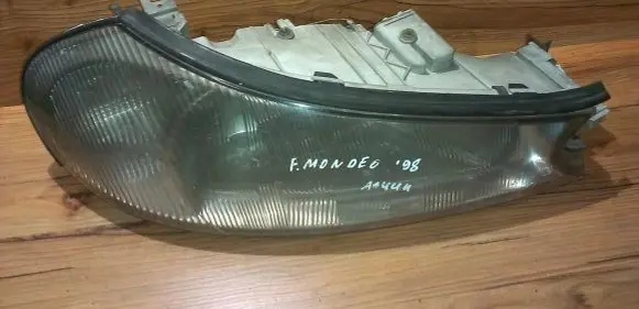 Ford Mondeo MK II Headlight/headlamp 1305235441