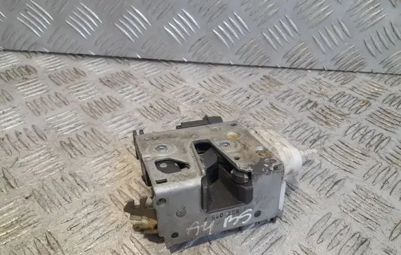 Audi A4 S4 B5 8D Front door lock 8D2837015F