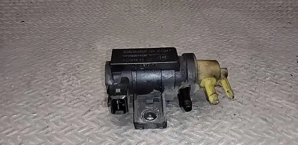 Renault Trafic III (X82) Turbo solenoid valve 70181413 149566740R