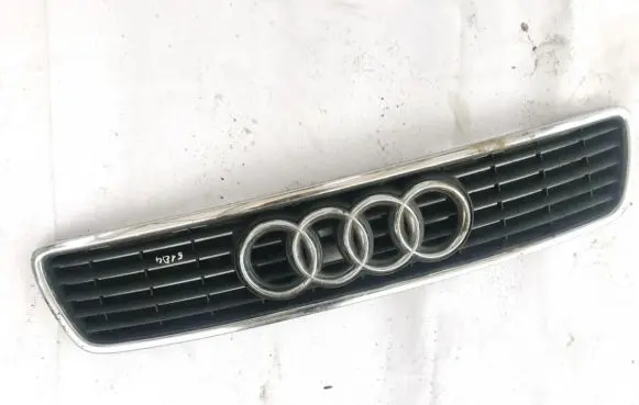 Audi A4 S4 B5 8D Front grill