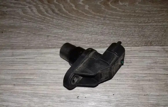 Volvo S80 Camshaft position sensor 0232103933 8631533
