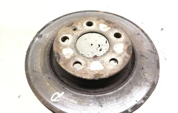 Volkswagen Golf VI Front brake disc