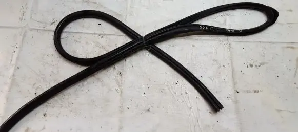 Mazda 3 I Rubber seal rear door 
