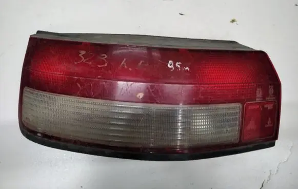 Mazda 323 Rear/tail lights