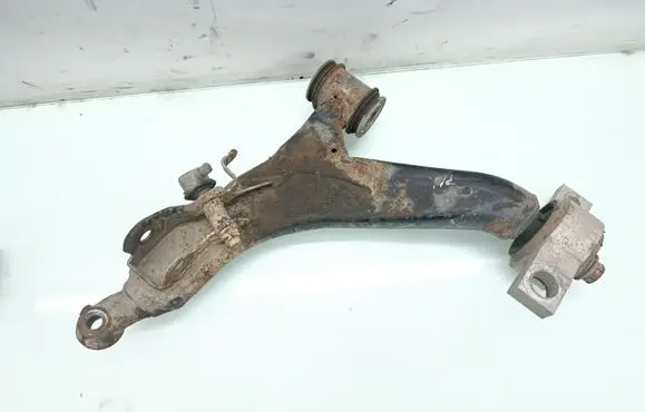 Lexus GS 300 350 430 450H Front lower control arm/wishbone 