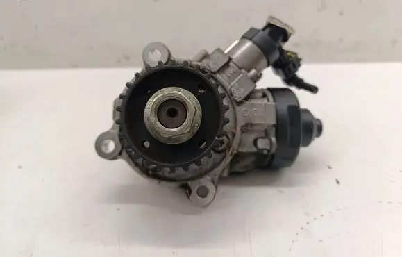 Jeep Cherokee Fuel injection high pressure pump 55272459 0445010737