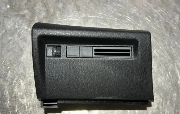 Citroen C4 III e-C4 Other dashboard part 9831118780