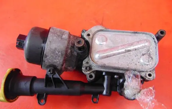 Fiat Grande Punto Oil filter mounting bracket