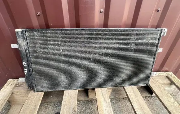 A/C cooling radiator (condenser)