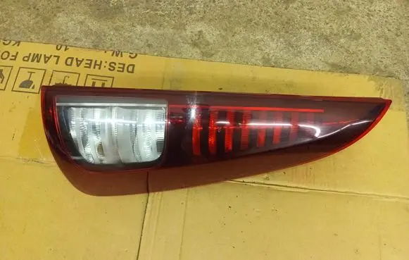 Renault Espace IV Rear/tail lights 8200394724