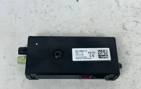 BMW X3 G01 Aerial antenna amplifier 9389613