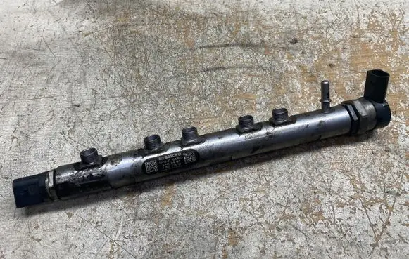 BMW 5 E60 E61 Fuel main line pipe 780912804