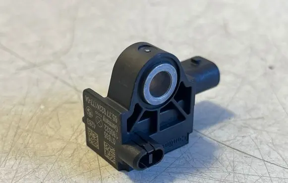 BMW X6 F16 Airbag deployment crash/impact sensor 9224177