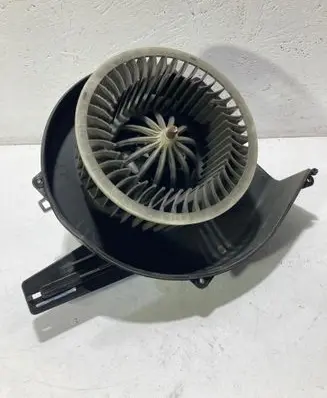 Volkswagen Polo Heater fan/blower 6Q1820015C A1916