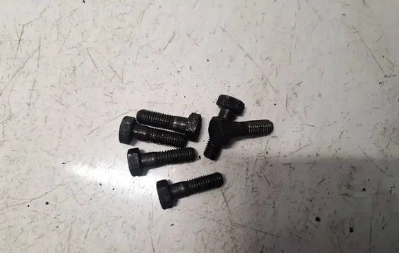 Opel Vectra B Nuts/bolts