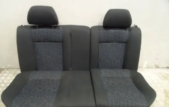 Volkswagen Polo III 6N 6N2 6NF Second row seats 