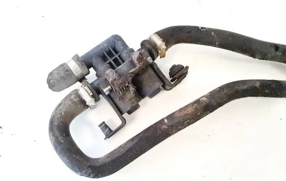 BMW X5 E70 Coolant heater control valve 691054404 6910544-04
