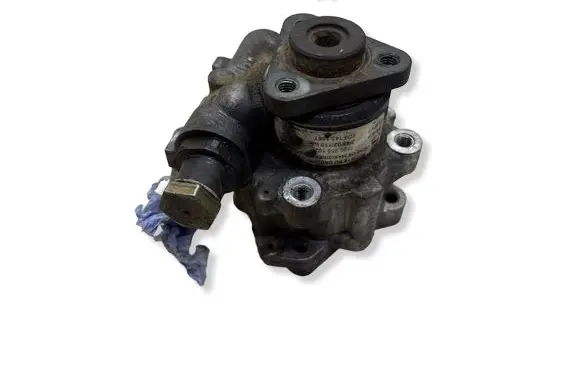 Audi A4 S4 B6 8E 8H Power steering pump 8D0145156T