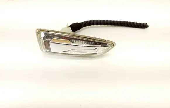 Opel Astra K Front fender indicator light 13491089