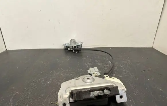 Volvo S60 Tailgate/trunk/boot lock/catch/latch 31253048 7890CZ