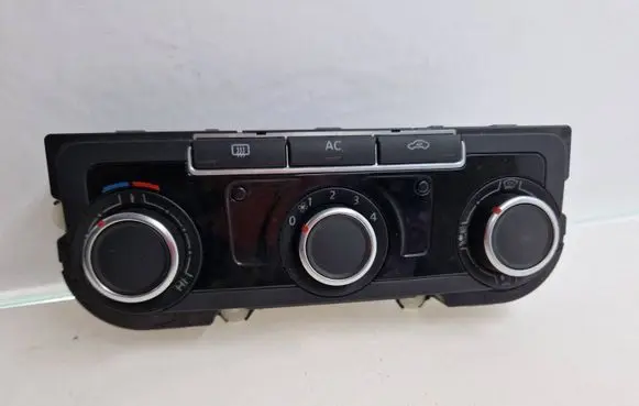 Volkswagen PASSAT B7 Climate control unit 7N0907426AM 5HB00975170